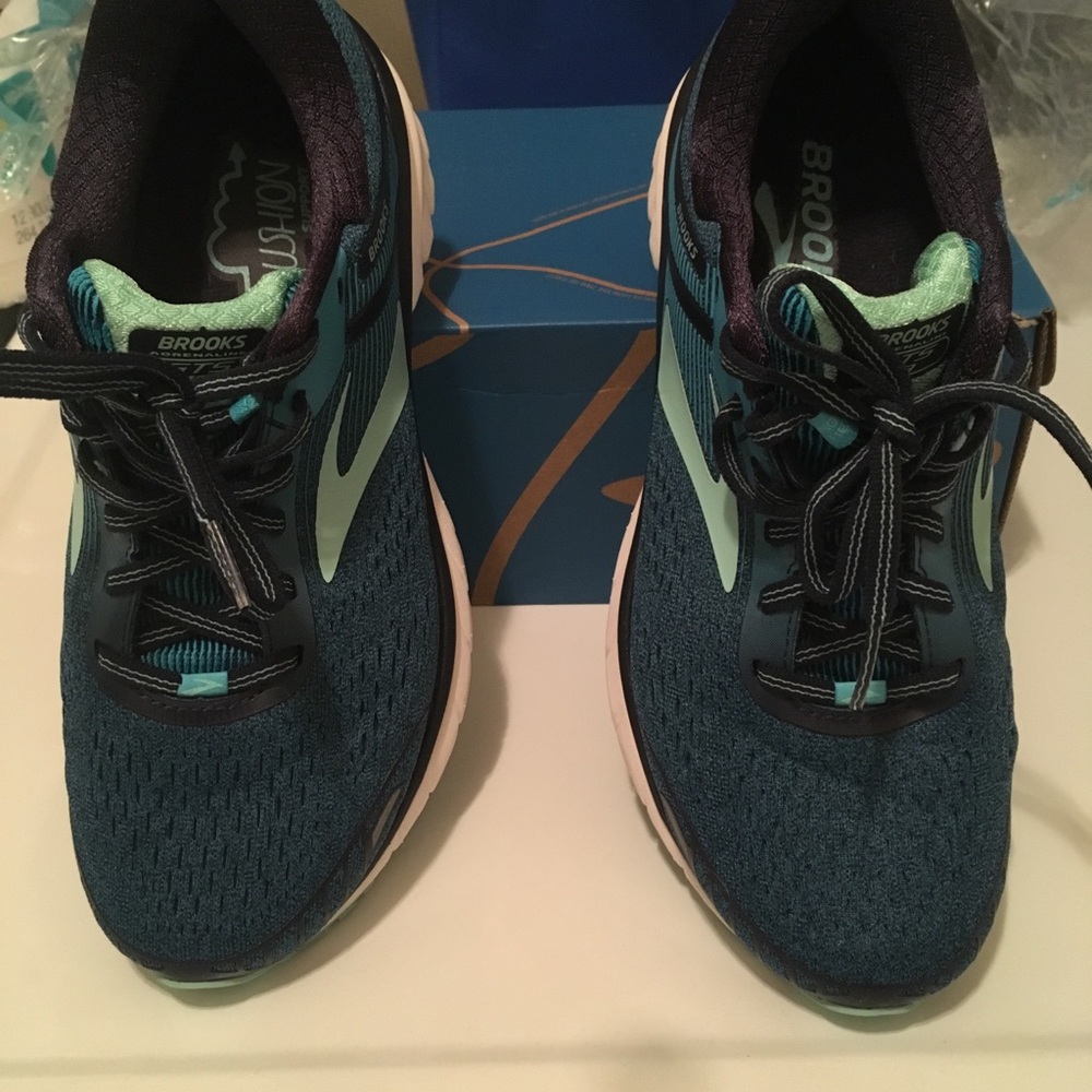 Brooks Adrenaline GTS 18